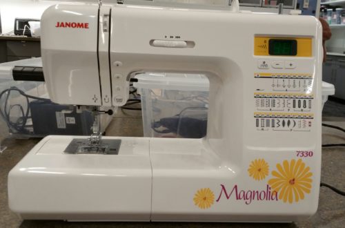 Janome Magnolia 7330