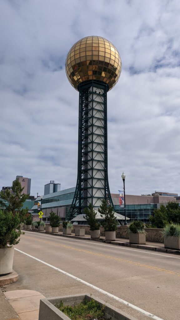 I could not resist taking photos of the Sunsphere on our way to lunch.