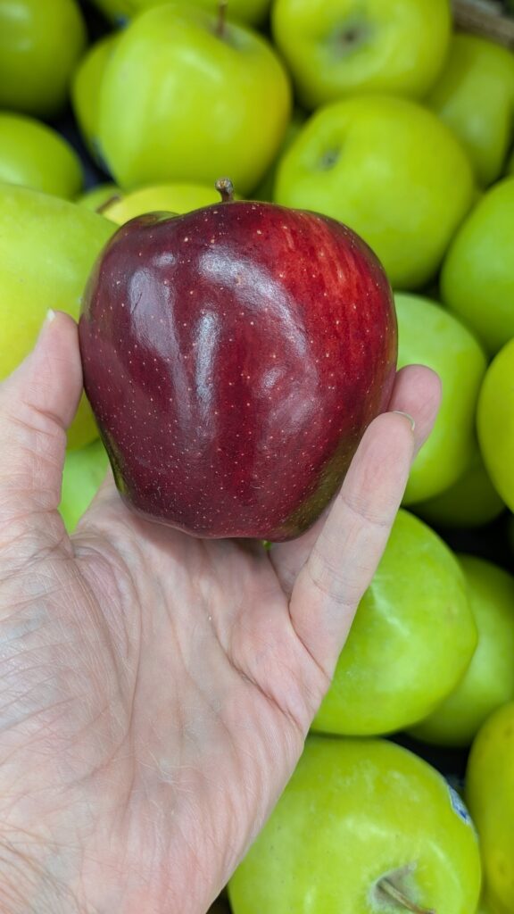 I just like this photo!  (Until I can get to an orchard, I had some photography fun at the grocery store.)